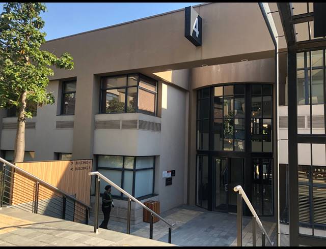 166M² OFFICE TO LET IN SANDHURST